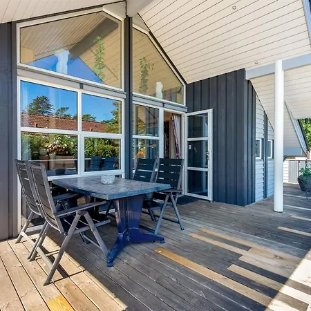 בית נופש Stryd - 150m From The Sea By Interhome